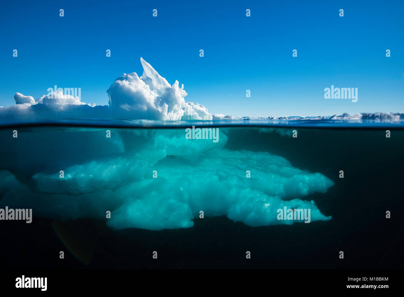 Eisscholle Kante Formationen in Lancaster Sound, nördlichen Baffin Island, Kanada. Stockfoto