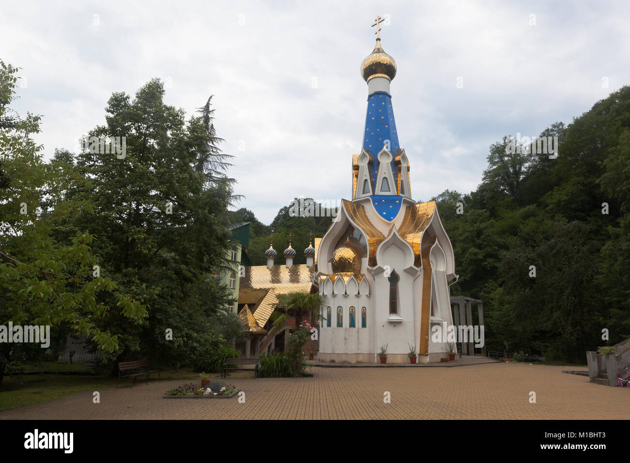 Tempel zu Ehren der Ikone der Muttergottes von Semistrelnaya in der Trinity-Georgievsky weiblichen Kloster im Dorf Lesnoye, Adler Bezirk Krasnodar Regi Stockfoto