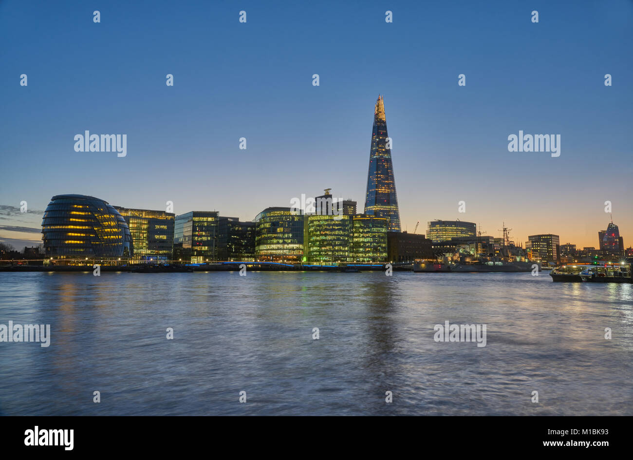 Der Shard Rathaus Glas Gebäude mehr London Stockfoto