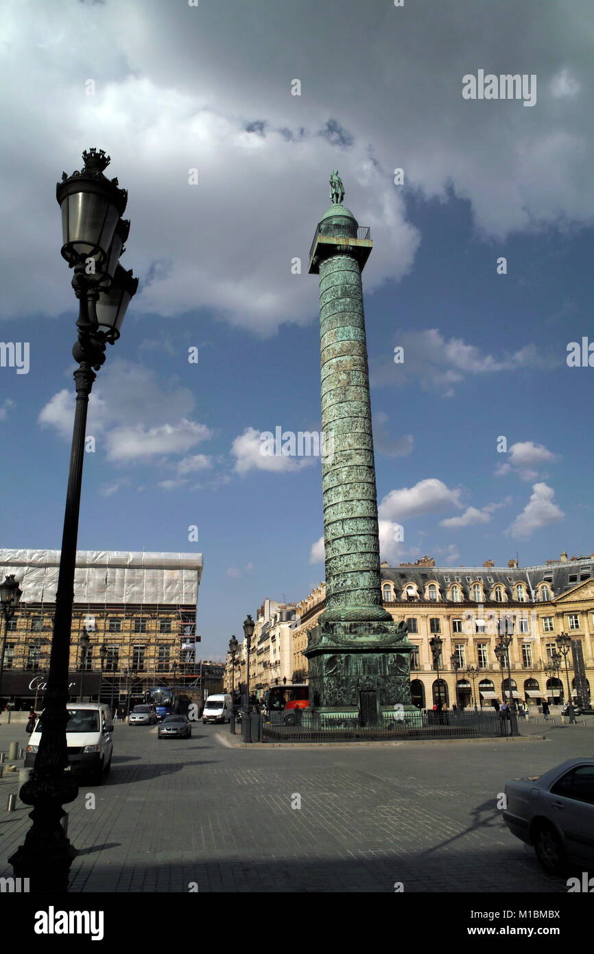 AJAXNETPHOTO. 2008 - Paris, Frankreich. - Spalte - Die bronze Colonne Vendôme in Place Vendome. 1er Arondisssement. Foto: Jonathan Eastland/AJAX REF: 81604 320 Stockfoto