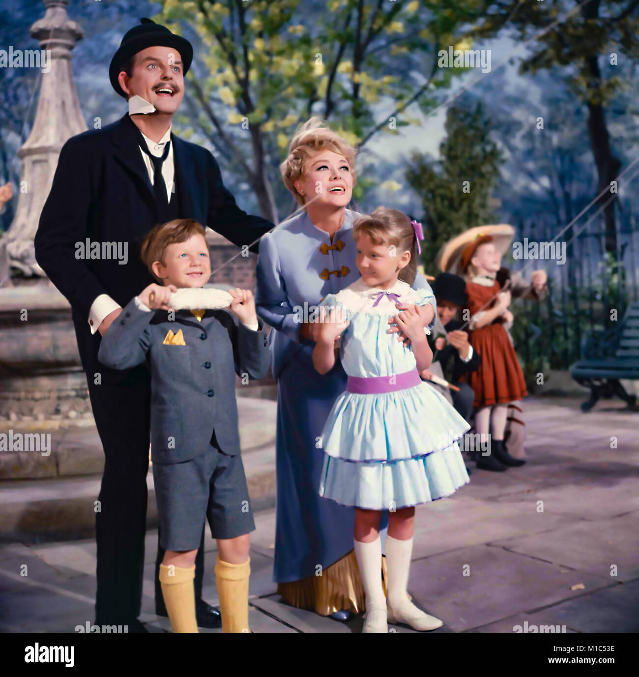 Mary Poppins 1964 Walt Disney Productions Film Mit Glynis Johns Und David Tomlinson Da Die Banken Familie Stockfotografie Alamy