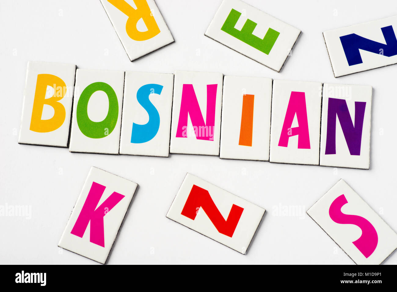 Wort Bosnischen aus bunte Buchstaben auf weißem Hintergrund Stockfoto
