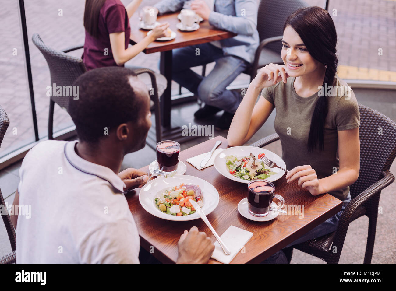 Energische Paar schöne Essen gesund essen Stockfoto