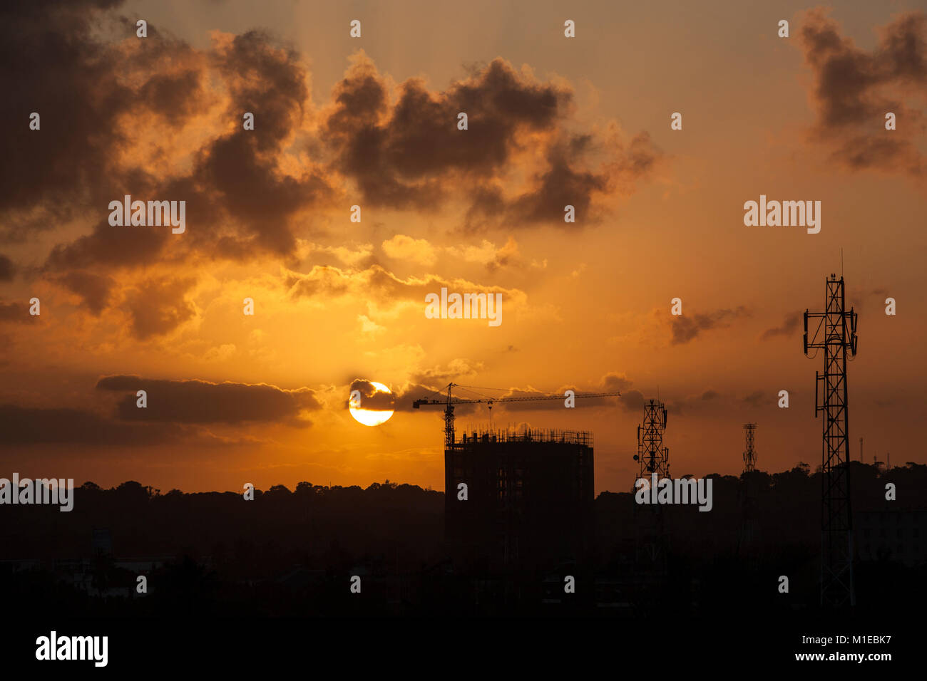 Sonnenuntergang von Dar Es Salam in Tansania. Stockfoto