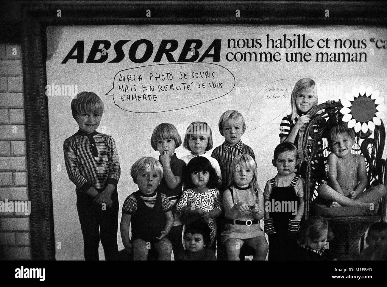 Philippe Gras/Le Pictorium-Ereignisse im Mai 1968 in Frankreich. - 1968 - Frankreich/Ile-de-France (Region) / Paris-Ereignisse des Jahres 1968 in Frankreich. - "Jung sein und die Klappe!", "Es ist nur der Anfang des Kampfes!", "Burst der Enthusiasmus für einen langen Krieg!": Das ist einige Beispiele des revendications solgans und durch die Arbeiterklasse und die Studenten. Stockfoto