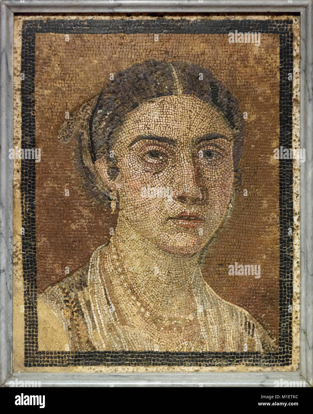 Neapel. Italien. Römische Mosaik weiblichen Porträt, aus Pompeji. 1. C BC - 1 C A.D. Museo Archeologico Nazionale di Napoli. Neapel nationalen Archaeologica Stockfoto
