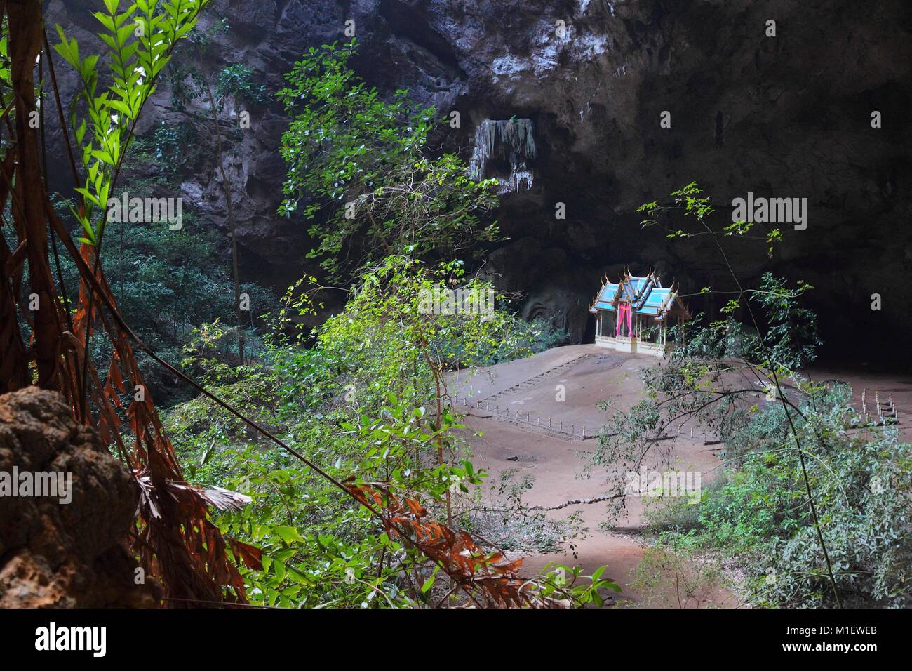 Khao Sam Roi Yot Nationalpark, Thailand, Südostasien - die berühmte Royal Pavilion in Phraya Nakhon Höhle Stockfoto