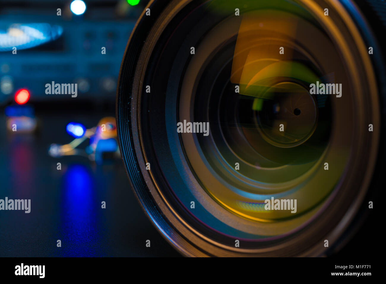 Foto Foto- oder Videokamera objektiv Close-up auf schwarzem Hintergrund DSLR-Objektive Stockfoto
