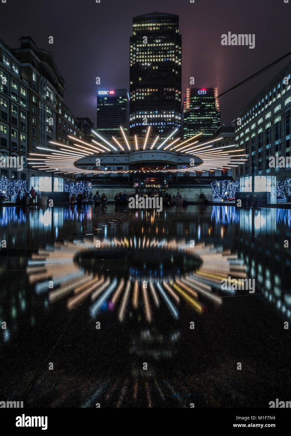 Winter Lights Festival in Canary Wharf 2018 - Halo Stockfoto