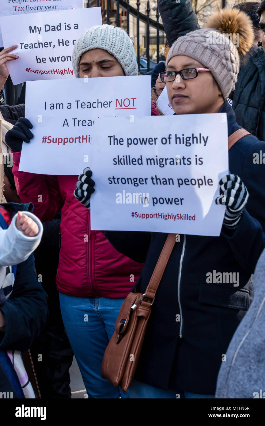 London, 30. Januar 2018 Silled Migrents Protest gegenüber von der Downing Street über ihre Behandlung durch das Home Office und HMRC zu Beschweren Stockfoto