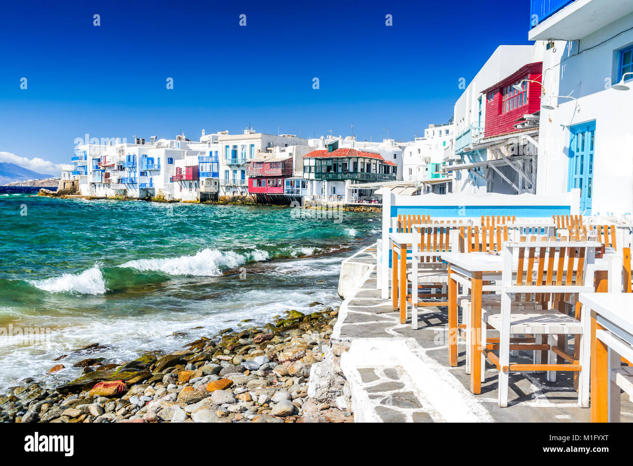 Mykonos, Griechenland. Little Venice waterfront Häuser, der als einer der romantischsten Orte auf den Kykladen. Stockfoto