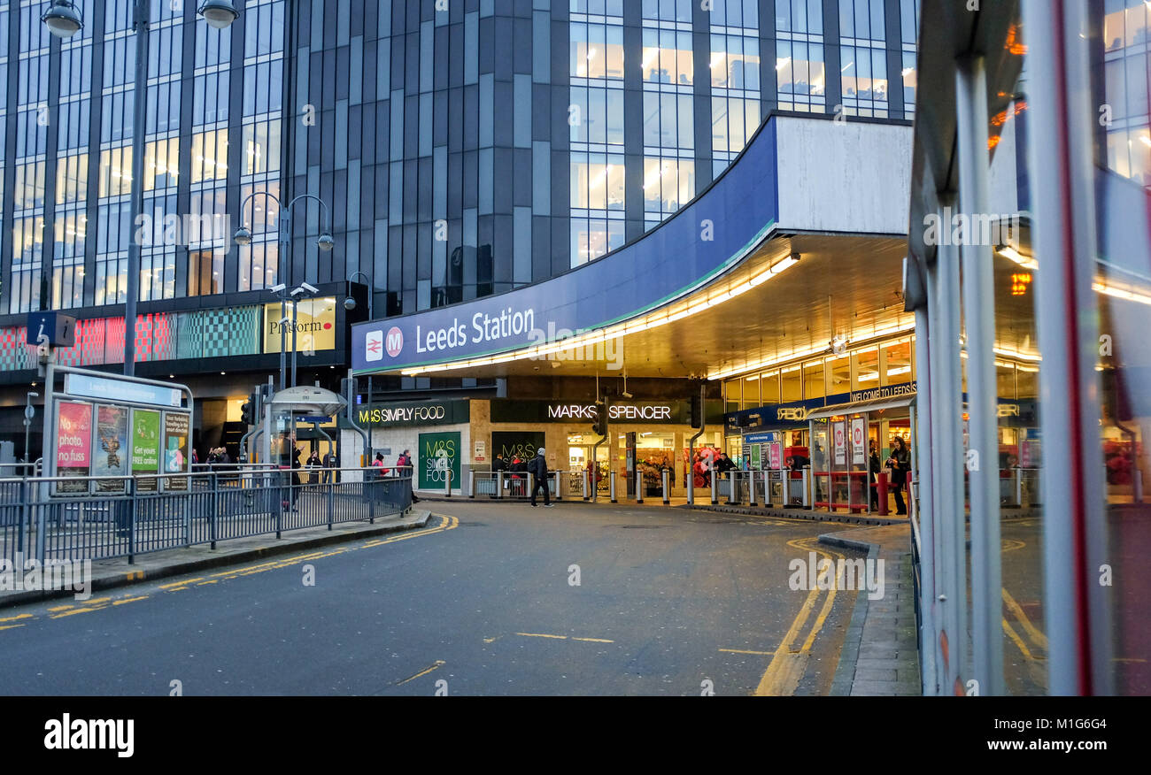 Leeds Yorkshire UK-Bahnhof Leeds Stockfoto