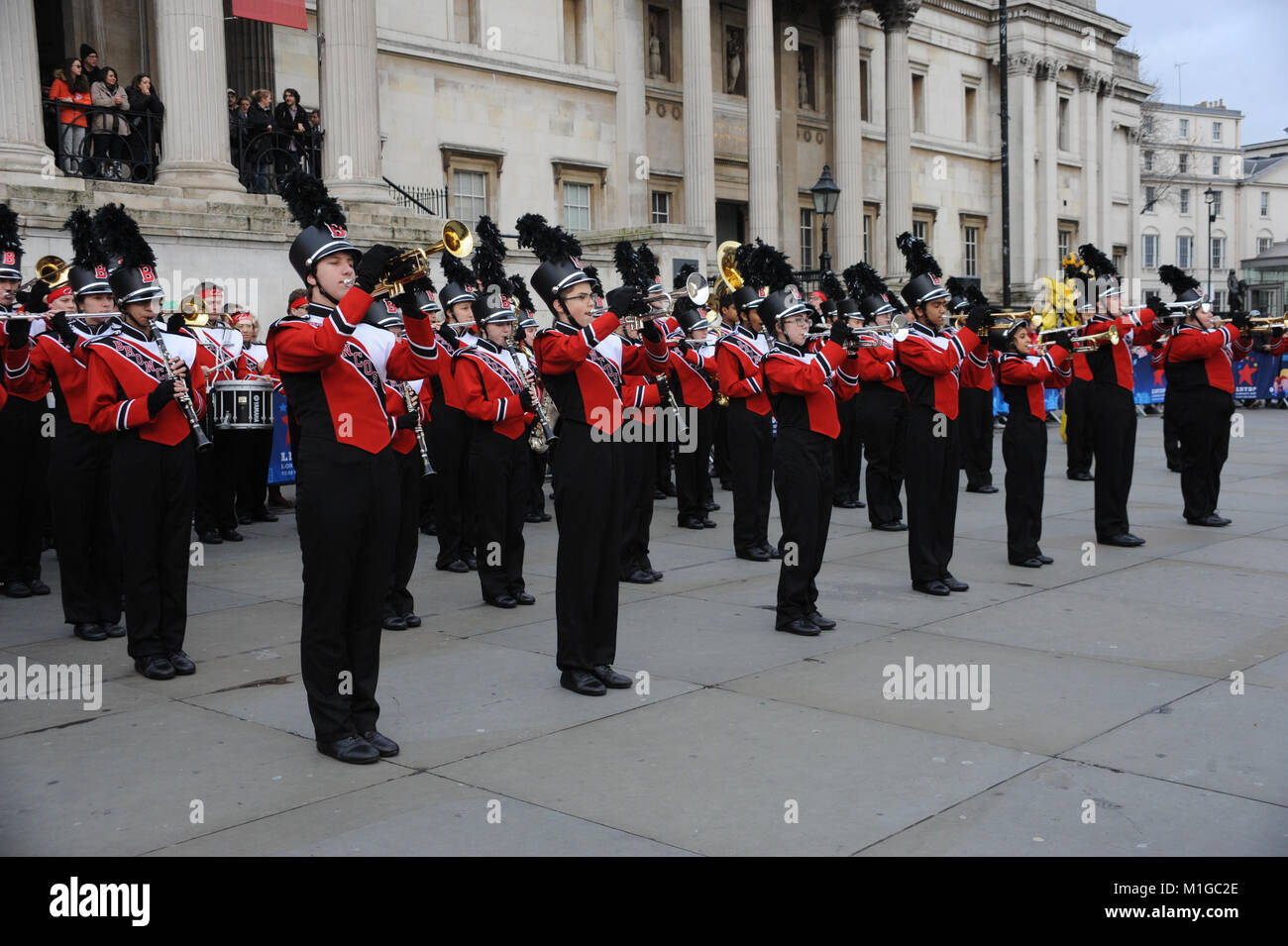 New Year's Day Parade, Hosts eine Vorschau auf dem Trafalgar Square in London, präsentiert die top Marching Bands aus den USA, Mcnneese State University marching band, Dance Sensation Zoonation, Barrington High School Marching Band, Marching Band aus New York, kulturelle Bolivien Großbritannien, führenden Popsänger Iness, aus Kroatien, und der Gastauftritt von Eddie The Eagle bietet: Atmosphäre, Wo: London, Großbritannien Wann: 30 Dec 2017 Credit: WENN.com Stockfoto