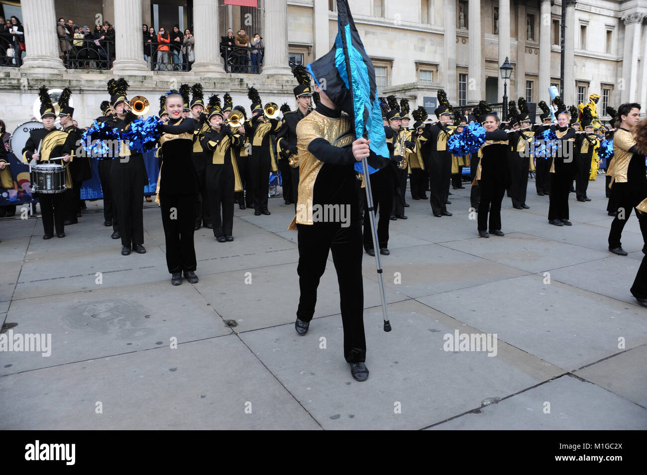 New Year's Day Parade, Hosts eine Vorschau auf dem Trafalgar Square in London, präsentiert die top Marching Bands aus den USA, Mcnneese State University marching band, Dance Sensation Zoonation, Barrington High School Marching Band, Marching Band aus New York, kulturelle Bolivien Großbritannien, führenden Popsänger Iness, aus Kroatien, und der Gastauftritt von Eddie The Eagle bietet: Atmosphäre, Wo: London, Großbritannien Wann: 30 Dec 2017 Credit: WENN.com Stockfoto
