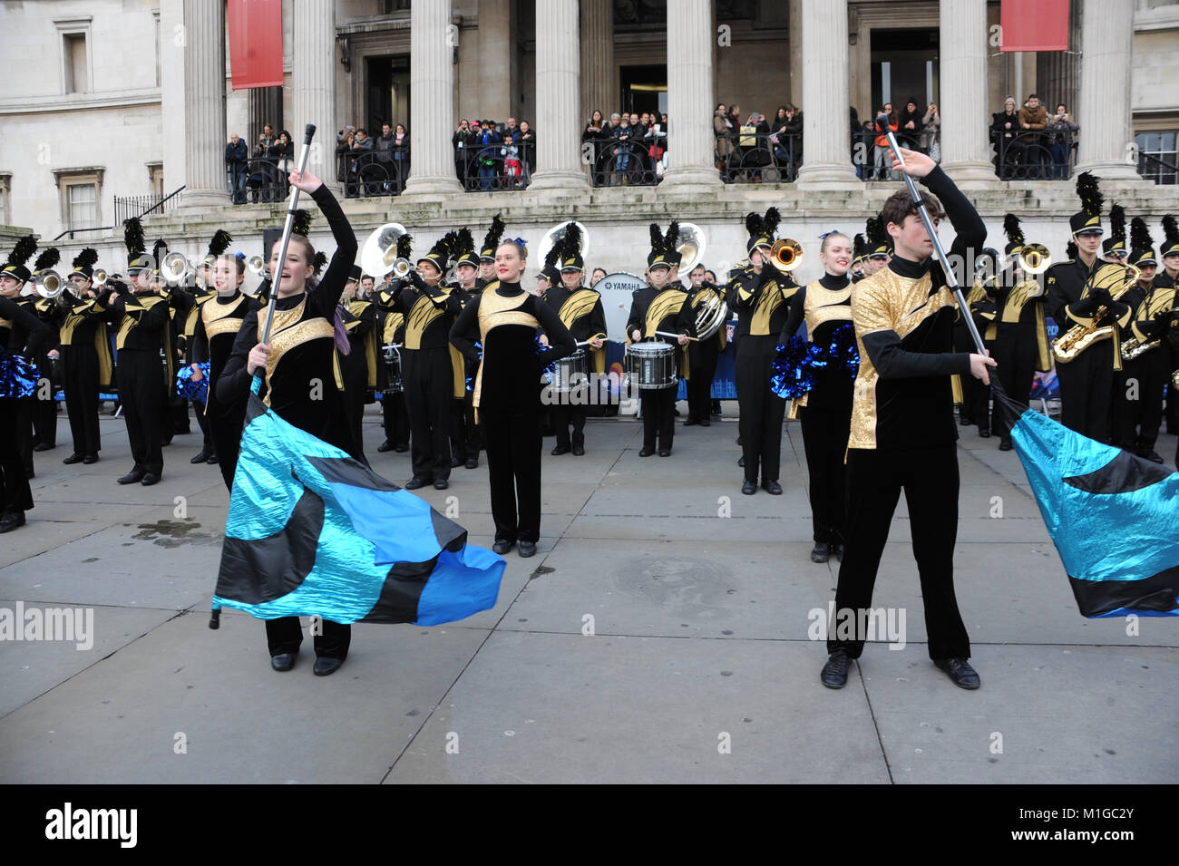 New Year's Day Parade, Hosts eine Vorschau auf dem Trafalgar Square in London, präsentiert die top Marching Bands aus den USA, Mcnneese State University marching band, Dance Sensation Zoonation, Barrington High School Marching Band, Marching Band aus New York, kulturelle Bolivien Großbritannien, führenden Popsänger Iness, aus Kroatien, und der Gastauftritt von Eddie The Eagle bietet: Atmosphäre, Wo: London, Großbritannien Wann: 30 Dec 2017 Credit: WENN.com Stockfoto