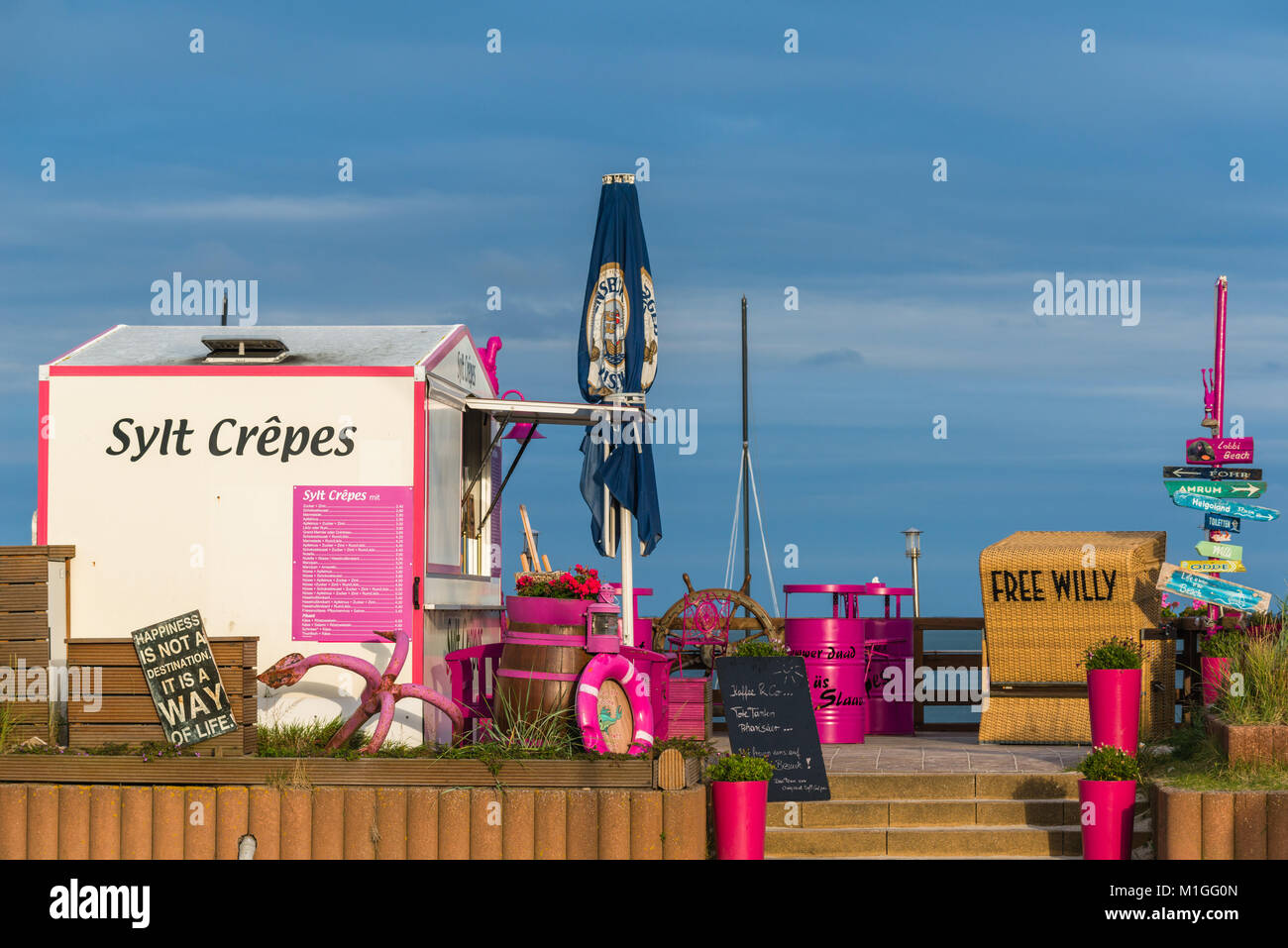 Der Kiosk ylt Crepes' in der Nähe der Hörnum Hafen, Hörnum auf der Insel Sylt, Nordsee, Nordfriesland, Schleswig-Holstein, Deutschland, Europa Stockfoto