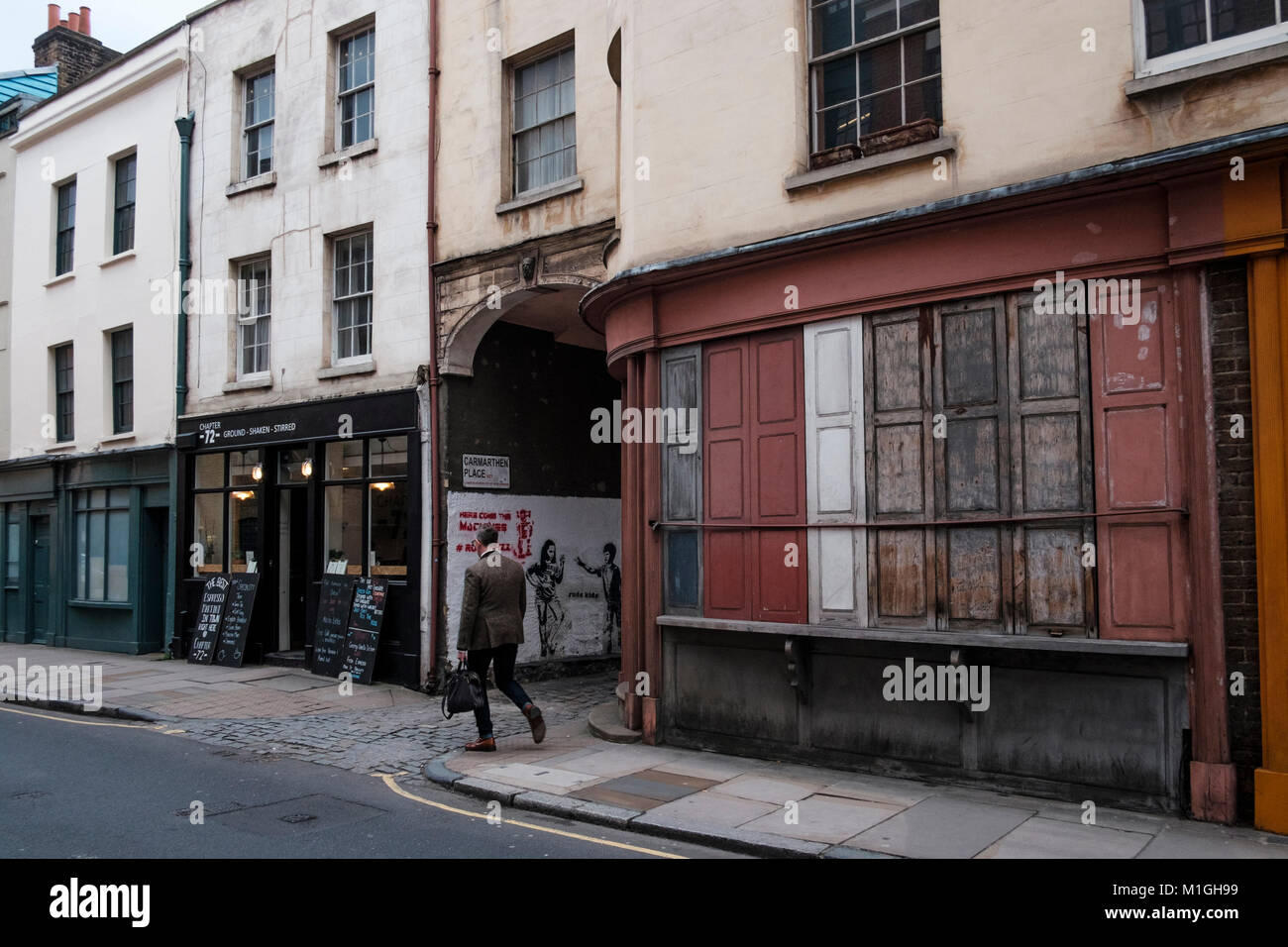Reihe der Gebäude aus dem 19. Jahrhundert in Bermondsey Street, London SE1 Stockfoto