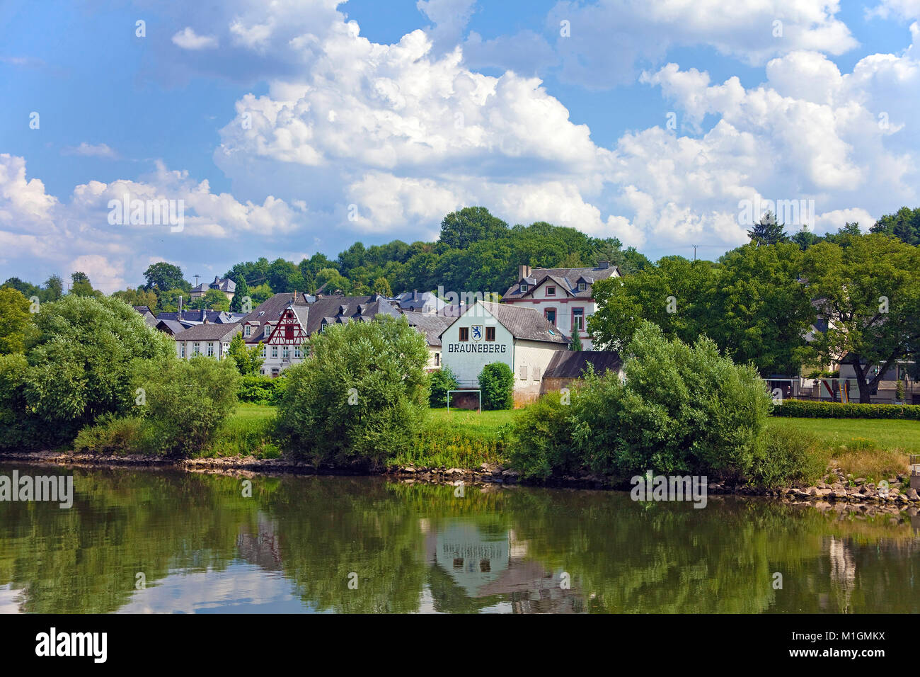 Das weindorf Brauneberg an der Mosel, Rheinland-Pfalz, Deutschland, Europa Stockfoto