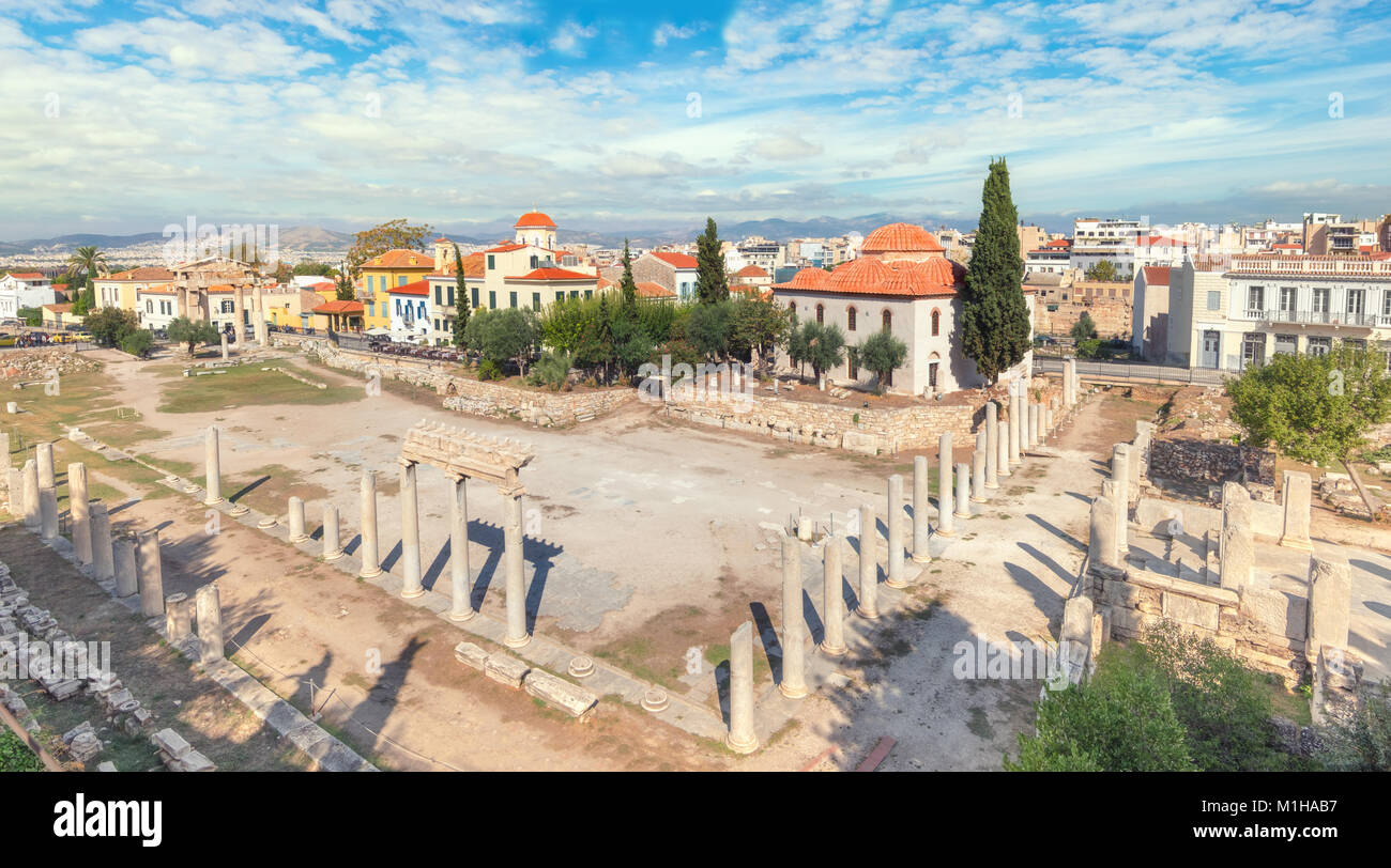 Reste der römischen Agora in Athen, Griechenland, Panoramablick getonten Bild. Stockfoto