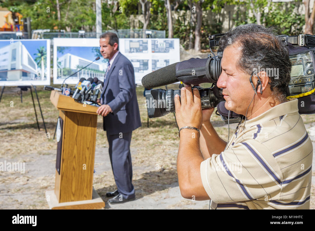 Miami Florida, College of Policing, Spatenstich, Strafverfolgung, Bildung, Kriminologie, Architekturdarstellung, lateinamerikanisch-lateinamerikanisch-ethnisch-ich Stockfoto