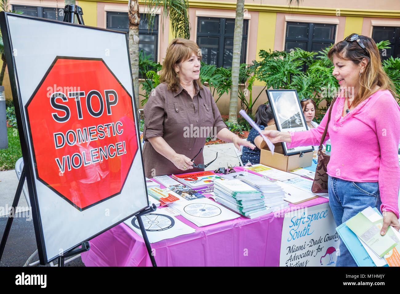 Miami Florida, Kendall, Baptist Health South Florida Hospital, Gesundheitswesen, Frauen, Frauen, Männer Gesundheitstag, Community Medical, Bildung, Informationen, Zeichen, s Stockfoto