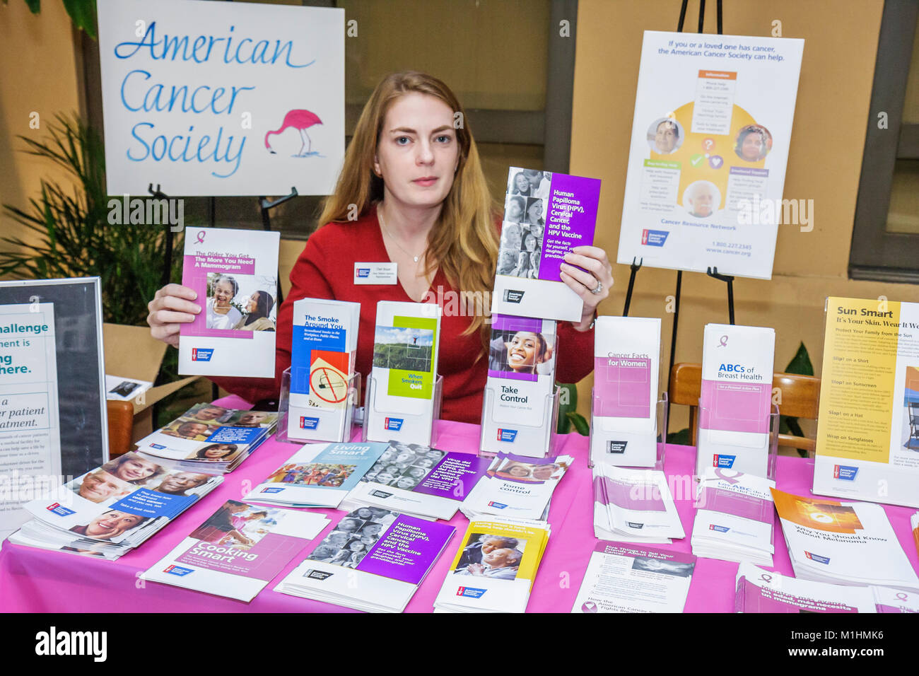 Miami Florida, Kendall, Baptist Health South Florida Hospital, Gesundheitswesen, Frauen, Frauen, Gesundheitstag für Männer, Gemeindemedizin, Bildung, Information, Frau Stockfoto