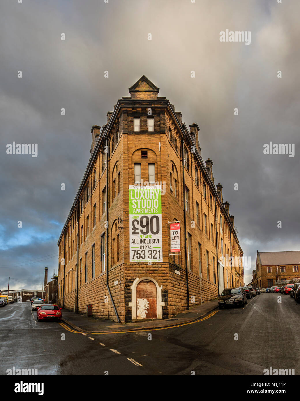 Umgebauten Mühle an der Ecke der Akam Straße und Vaughan Street gerade weg Sunbridge Straße, Bradford Stockfoto
