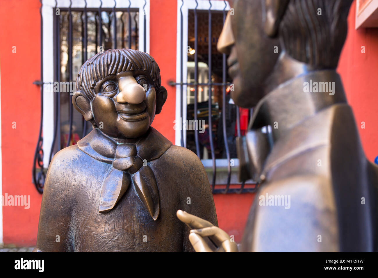 Deutschland, Köln, Tuennes und Schael Monument im alten Teil der Stadt, diese Statuen verkörpert den typischen Kölner Bürger, von dem Bildhauer Wolfgang Stockfoto