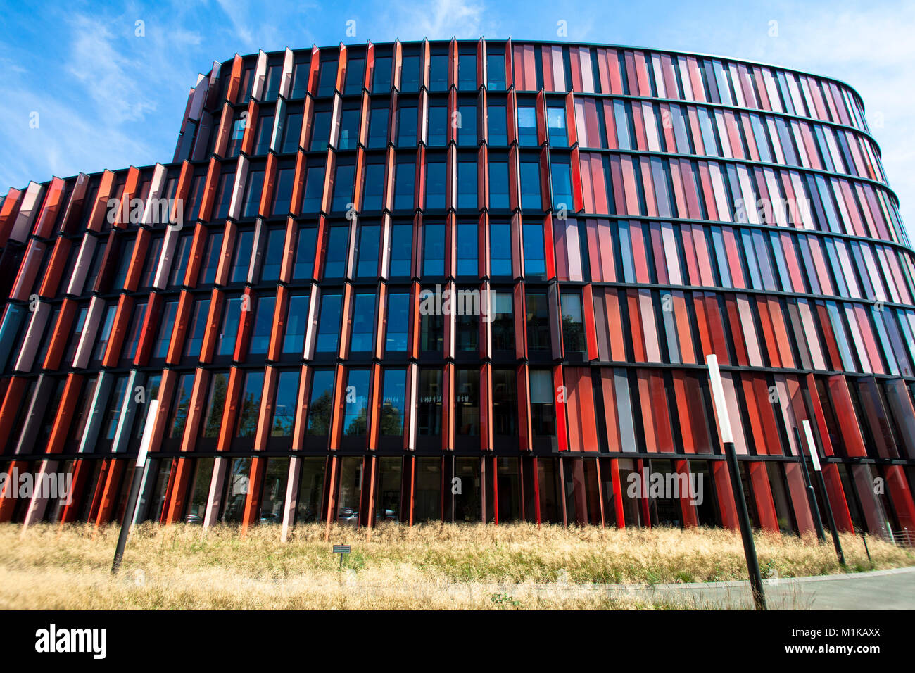 Deutschland, Köln das Bürogebäude Cologne Oval Offices von den Architekten Louisa Hutton und Prof. Matthias Sauerbruch an der Straße Gustav-Heinemann Stockfoto