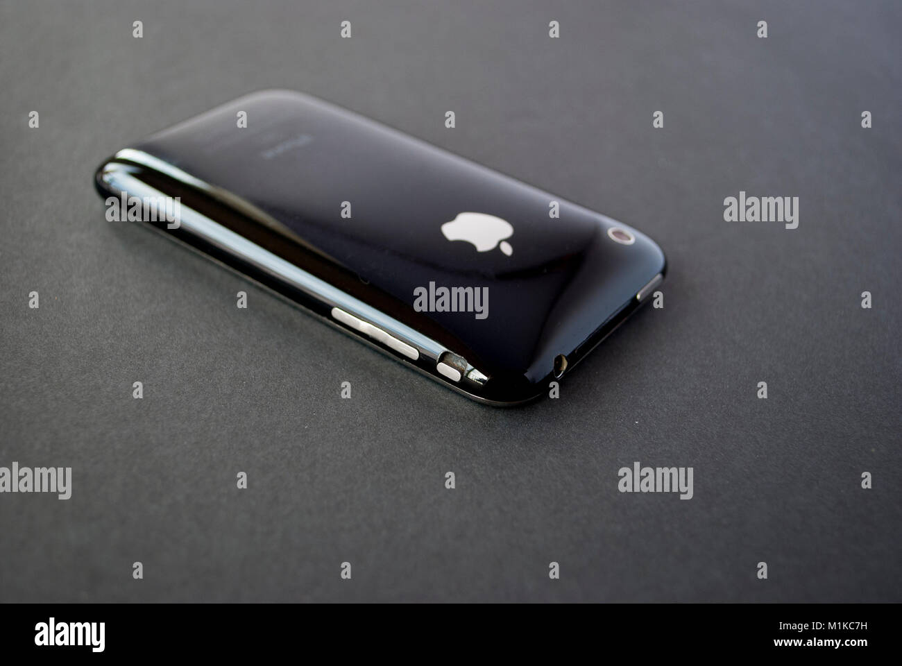 Vintage smart phone Close up isoliert. Alte Schule Handy Stockfoto