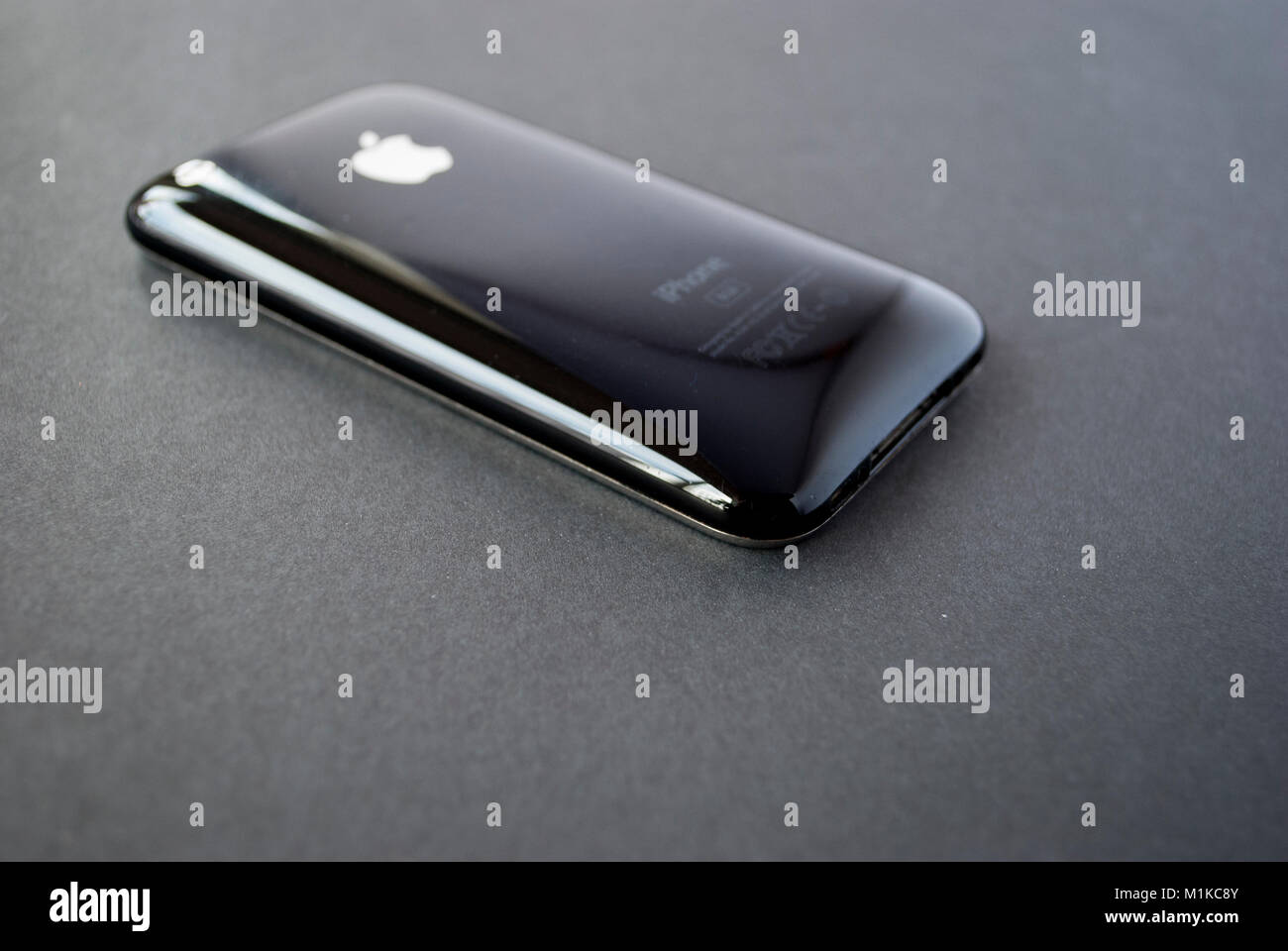 Vintage smart phone Close up isoliert. Alte Schule Handy Stockfoto