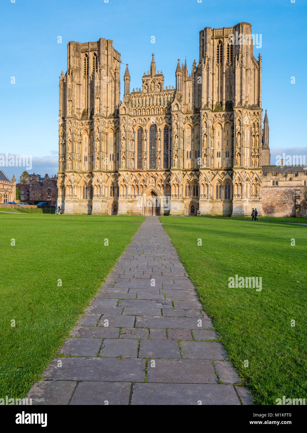 Reich Westwand des Wells Cathedral in Somerset UK eingerichtet Stockfoto