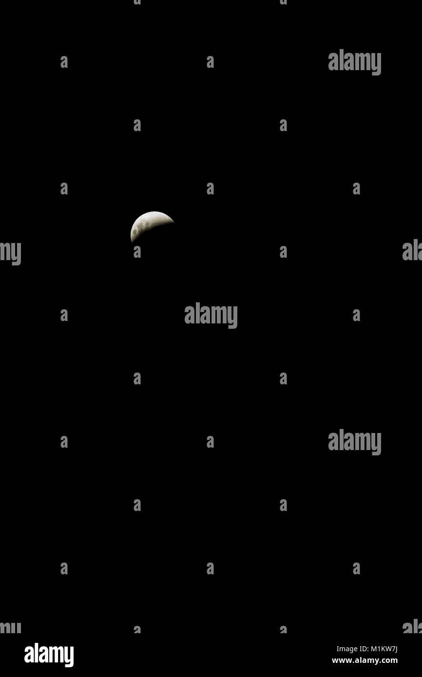 Busselton, Western Australia. 31. Januar 2018. Unvollständige Mondfinsternis über den Roten super Mond. Quelle: Chris de Leer/Alamy leben Nachrichten Stockfoto