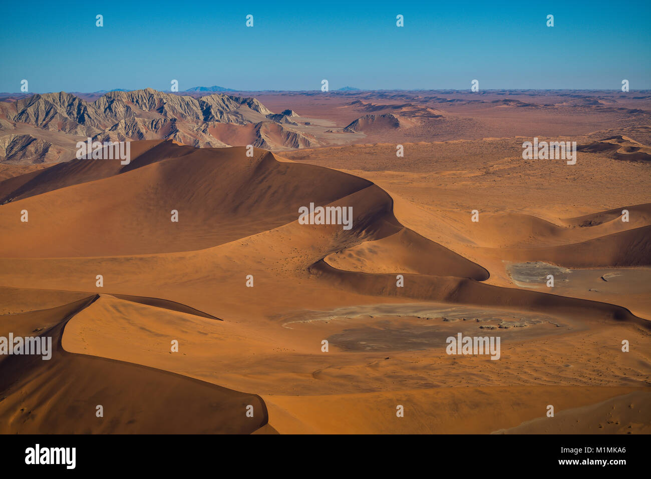 Luftaufnahme von Sossusvlei, Namib Naukluft National Park, Namibia Stockfoto