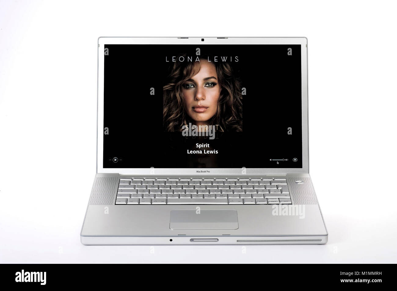 Apple MacBook Pro MacBook Pro | Apple - iTunes Leona Lewis, Apple MacBook Pro | Apple MacBook Pro - iTunes Leona Lewis Stockfoto
