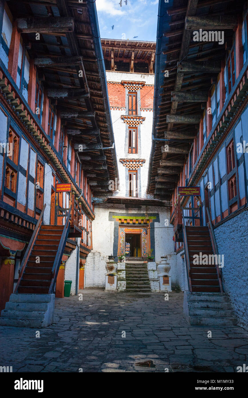 Jakar, Bumthang, Bhutan. Innenraum der Jakar Dzong. Stockfoto
