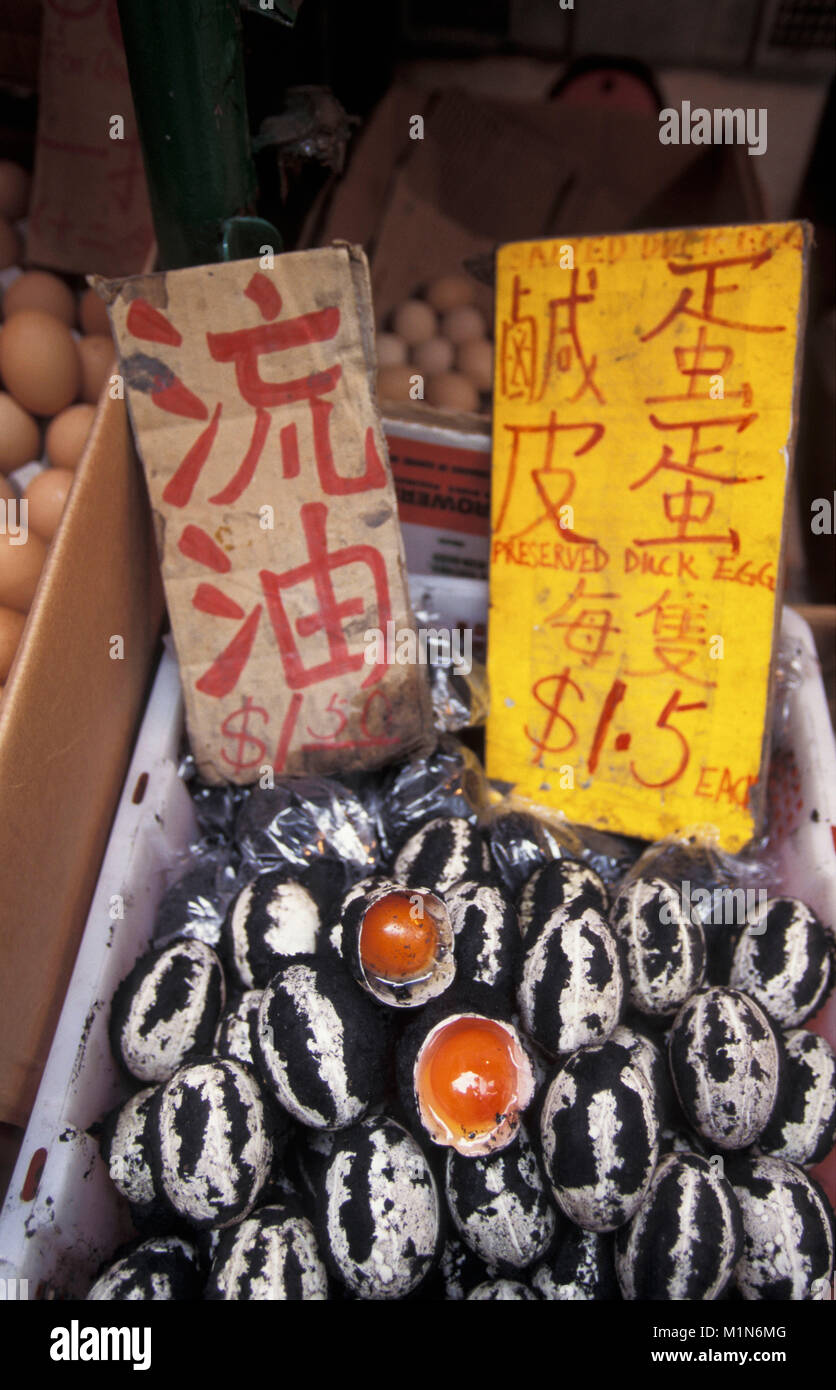 China. Hong Kong. Sehr alte Eier. Stockfoto