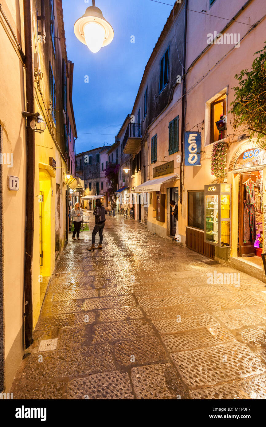 Geschäfte in der Altstadt, Capoliveri, Insel Elba, Livorno Provinz, Toskana, Italien, Europa Stockfoto