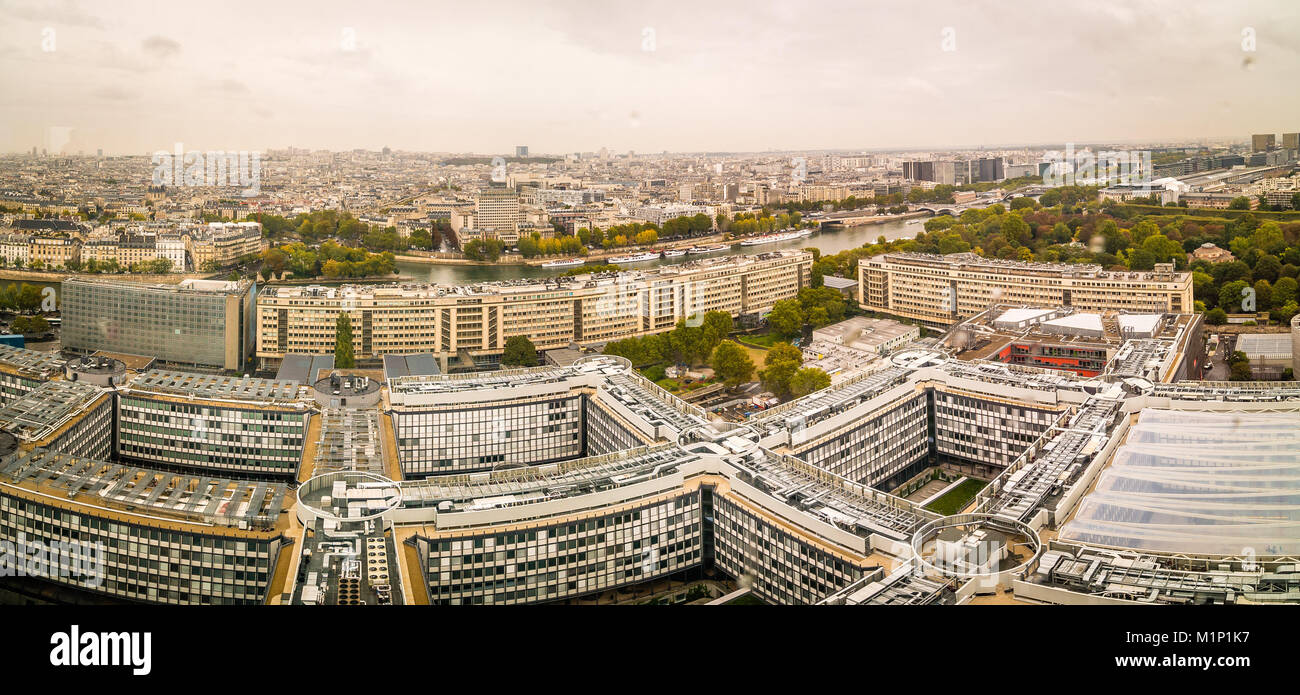 Panorama der Universität Jussieu Paris 6 mit Blick auf Paris und die Seine Fluss Stockfoto