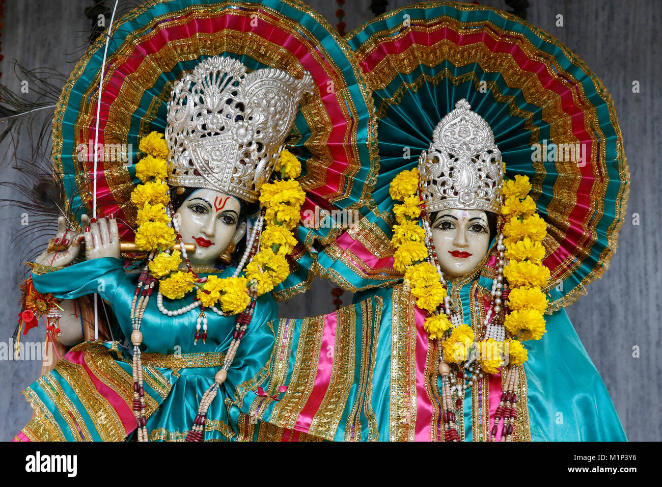 Krishna und Radha murthis (Statuen) in Delhi Hindu Tempel, Delhi, Indien, Asien Stockfoto