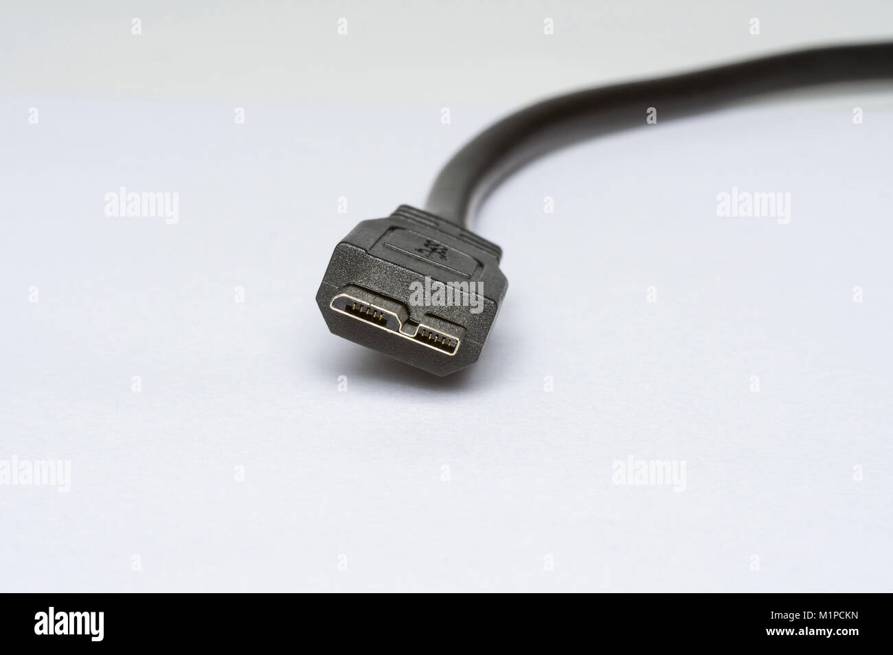 Ein USB 3.0 Micro-B 10-poliger Stecker Stockfoto