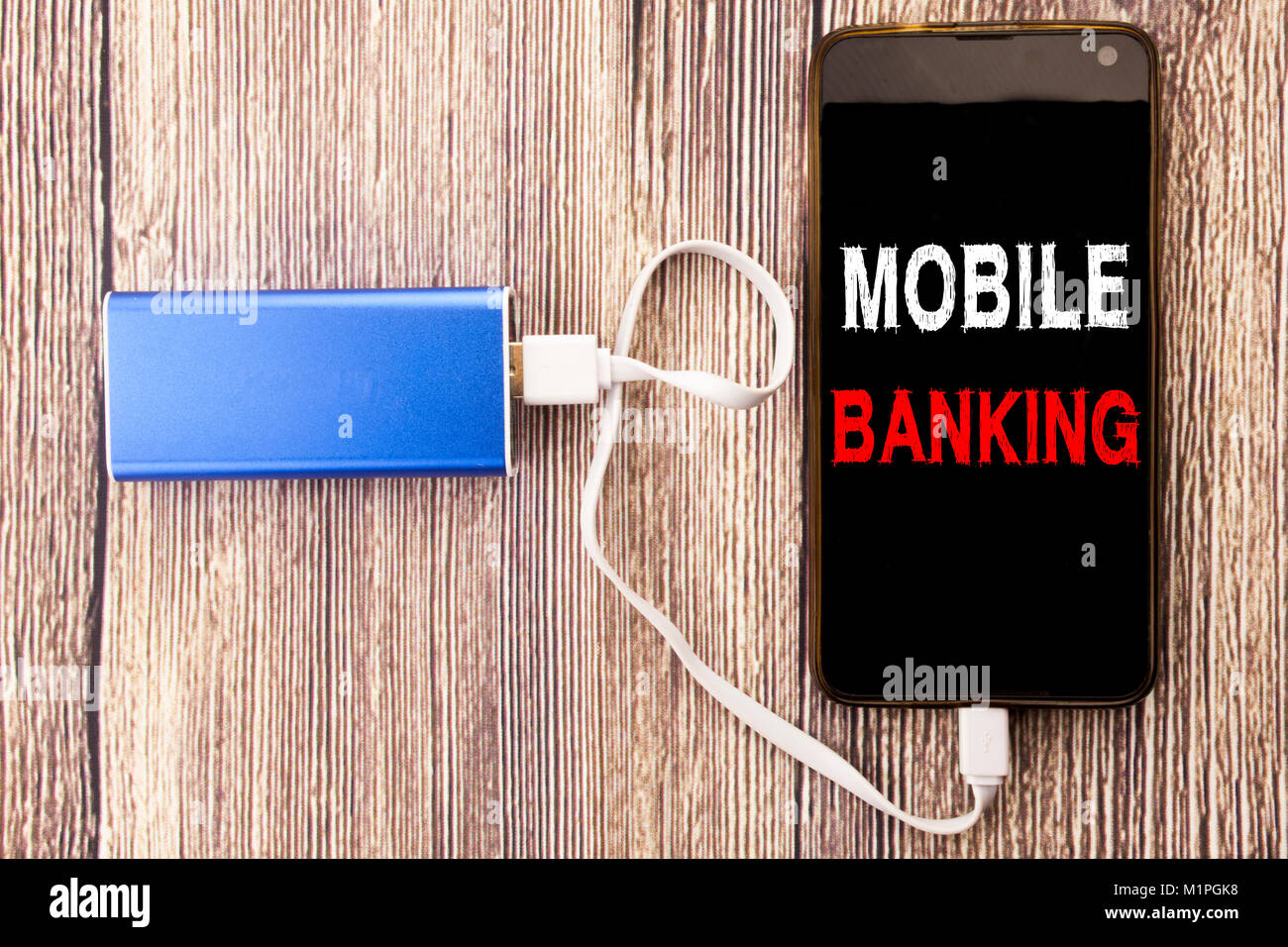 Wort Schrift Mobile Banking Business Konzept Fur Internet Banking E Bank Auf Dem Handy Mobile Und Macht Geschrieben Bank Ladegerat Auf Alten Holz Ba Stockfotografie Alamy