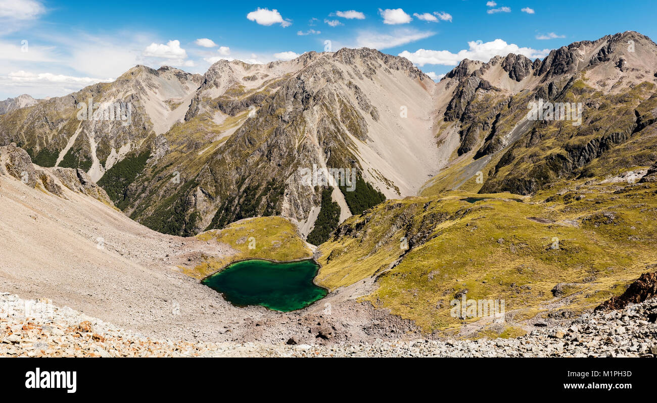 Blick auf Emerald Lakes von Tramping im Nelson Lakes Park, Nelson, Neuseeland. Stockfoto