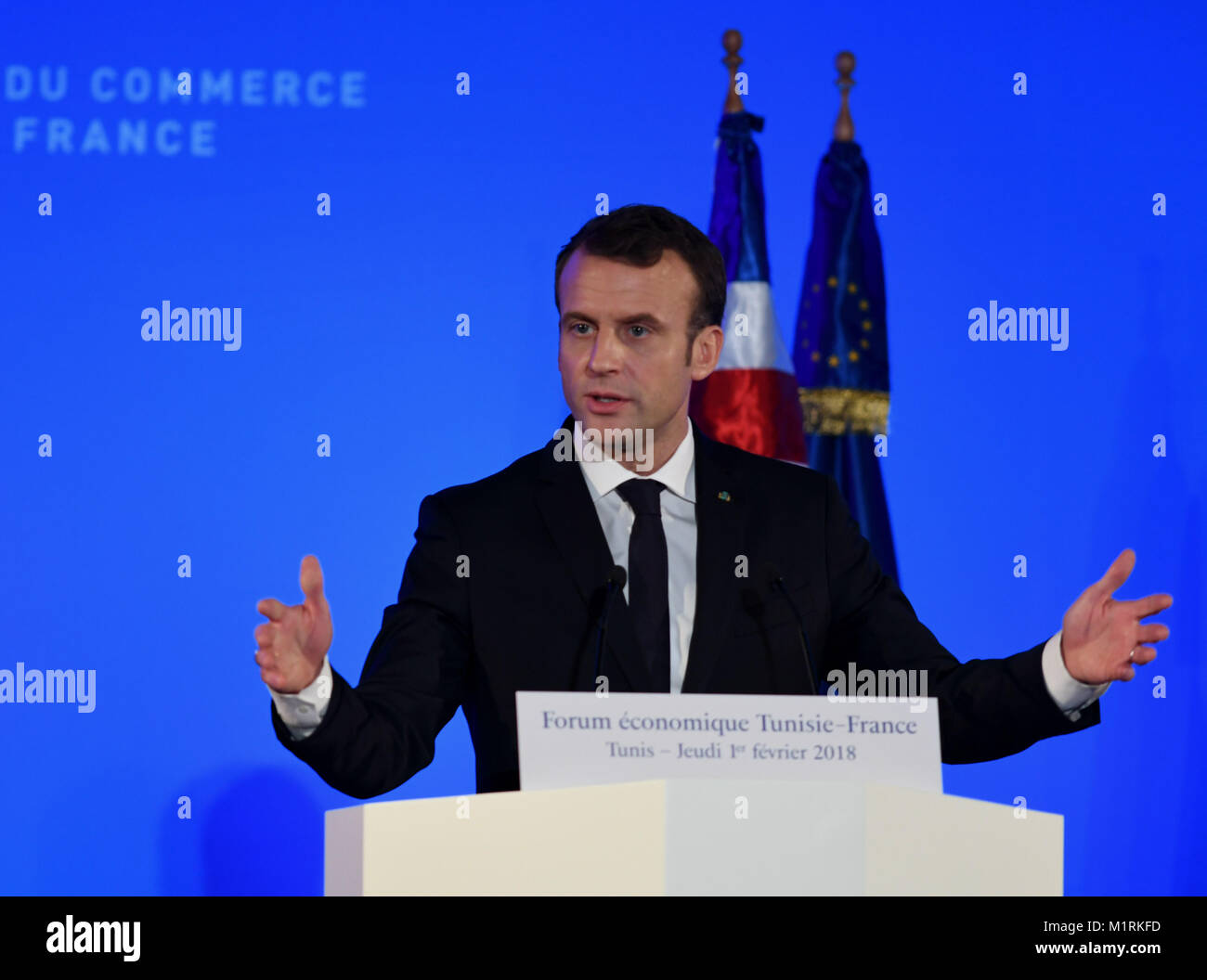 Tunis, Tunesien. 1 Feb, 2018. Der französische Präsident Emmanuel Längestrich spricht an der Tunisia-France Wirtschaftsforum in Tunis, die Hauptstadt Tunesiens, Feb 1, 2018. Credit: Adele Ezzine/Xinhua/Alamy leben Nachrichten Stockfoto