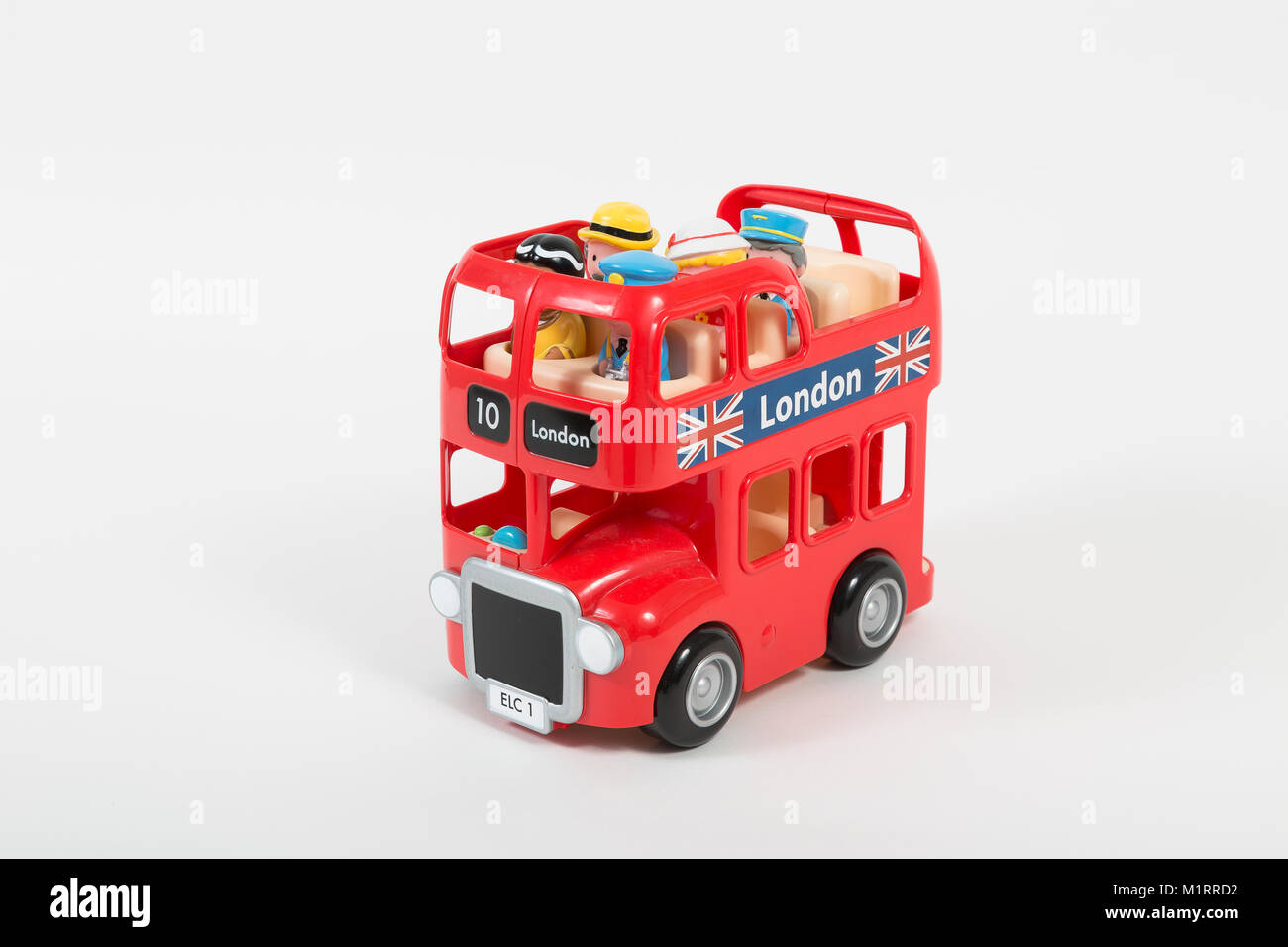 London, Großbritannien. ELC HappyLand London Bus vor weißem Hintergrund  Stockfotografie - Alamy