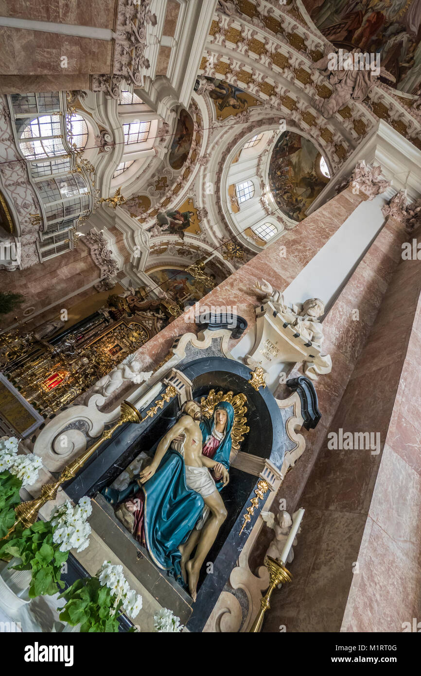 St jakob kathedrale innsbruck -Fotos und -Bildmaterial in hoher ...