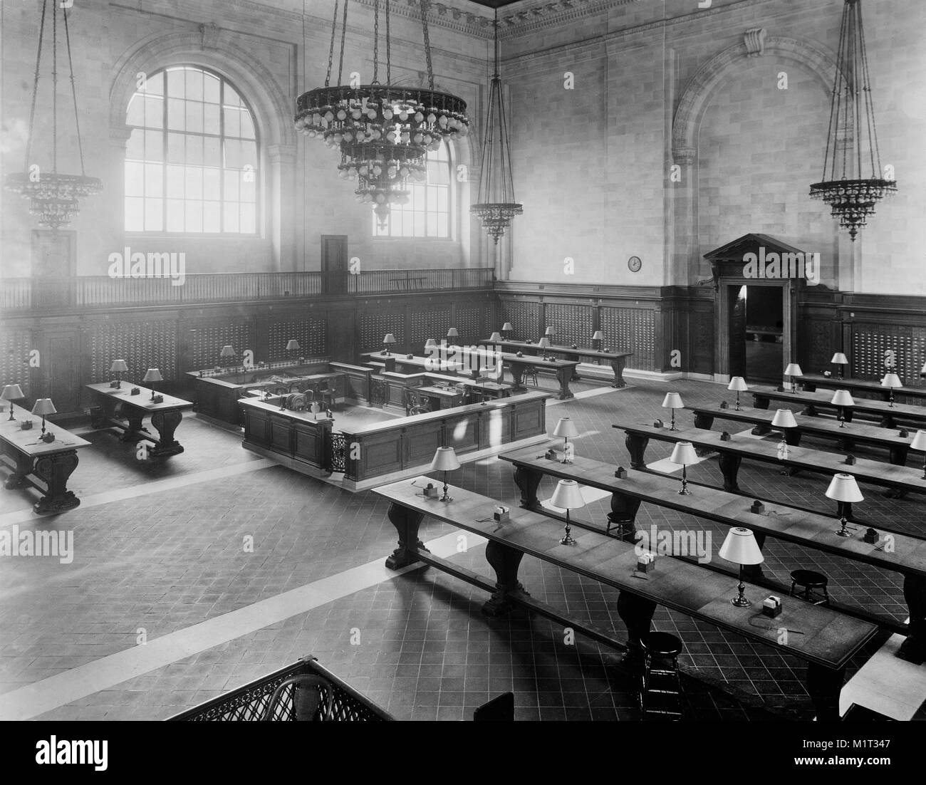 Katalog Zimmer, New York Public Library Main Branch, New York City, New York, USA, Detroit Publishing Company, Anfang 1910 der Stockfoto