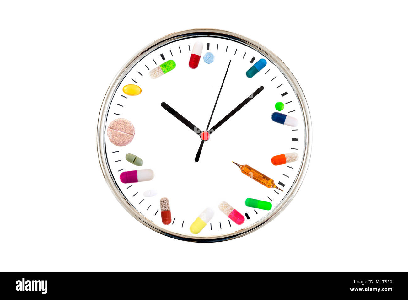 Konzept für ein Medikament. Analoge Uhr mit Zifferblatt aus verschiedenen Pillen, Kapseln, Tabletten, und Arzneimitteln, die Glühbirne auf weißem Hintergrund Stockfoto
