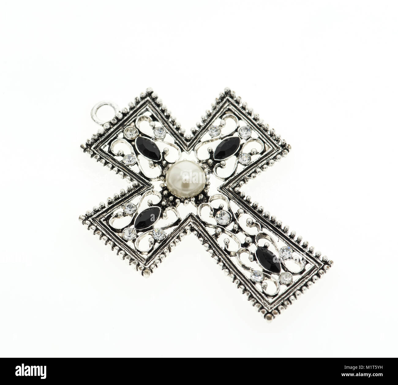 Kreuz-Anhänger isoliert auf weißem Hintergrund Stockfoto