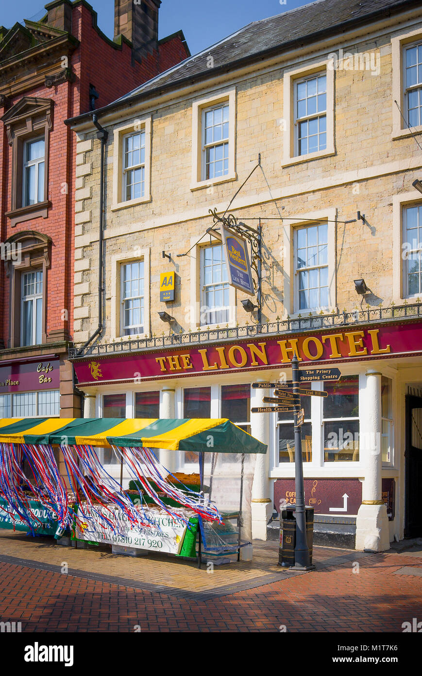 Zentral gelegen Das Best Western Lion Hotel in Worksop Notts England UK mit einem Hauch von Markt Tag Stockfoto
